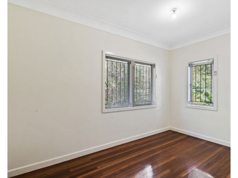 78 Nicholson Street, Greenslopes QLD 4120