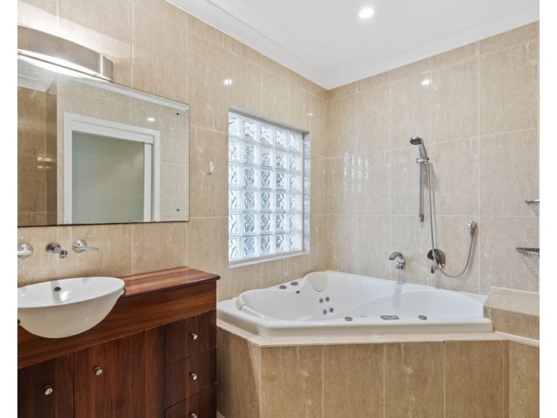 78 Nicholson Street, Greenslopes QLD 4120