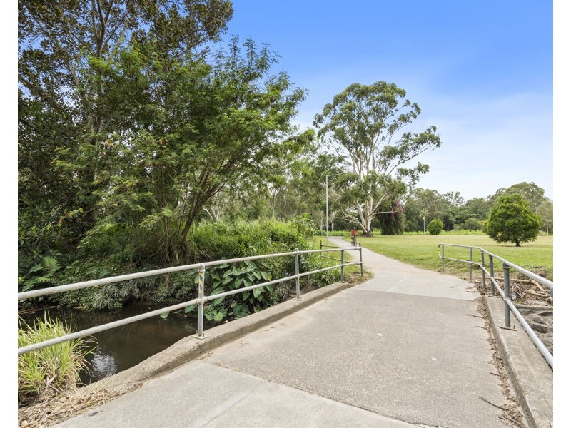 67 Bedivere Street, Carindale QLD 4152