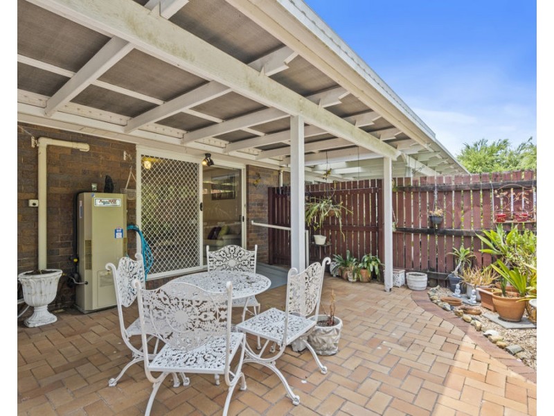 2/30 Meadowlands Road, Carina QLD 4152