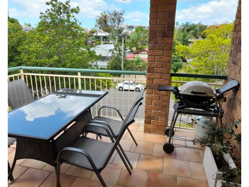 8/120 Pembroke Road, Coorparoo QLD 4151