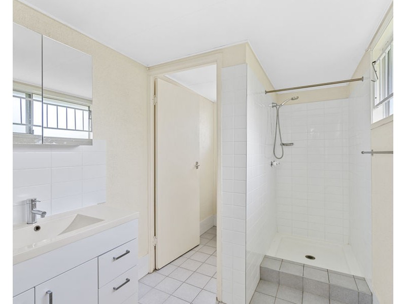 2 Vista Street, Balmoral QLD 4171