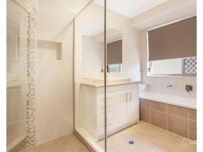 13 Stega Place, Wynnum West QLD 4178