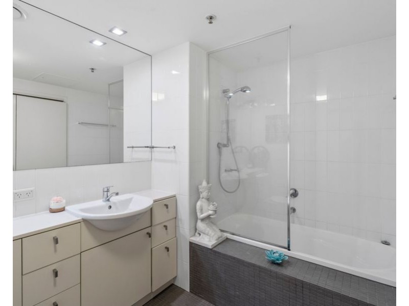 3054/3 Parkland Boulevard, Brisbane City QLD 4000