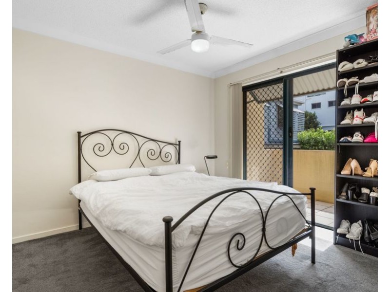 4 / 38 Palmer Street, Greenslopes QLD 4120