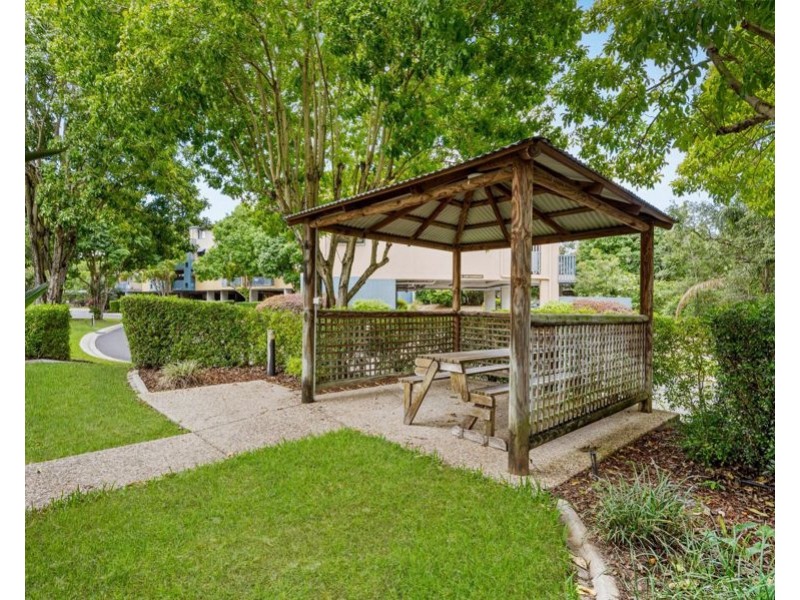 4 / 38 Palmer Street, Greenslopes QLD 4120