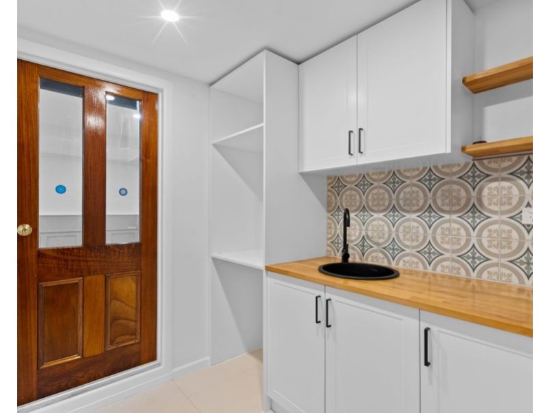 14 Ramita St, Holland Park West QLD 4121