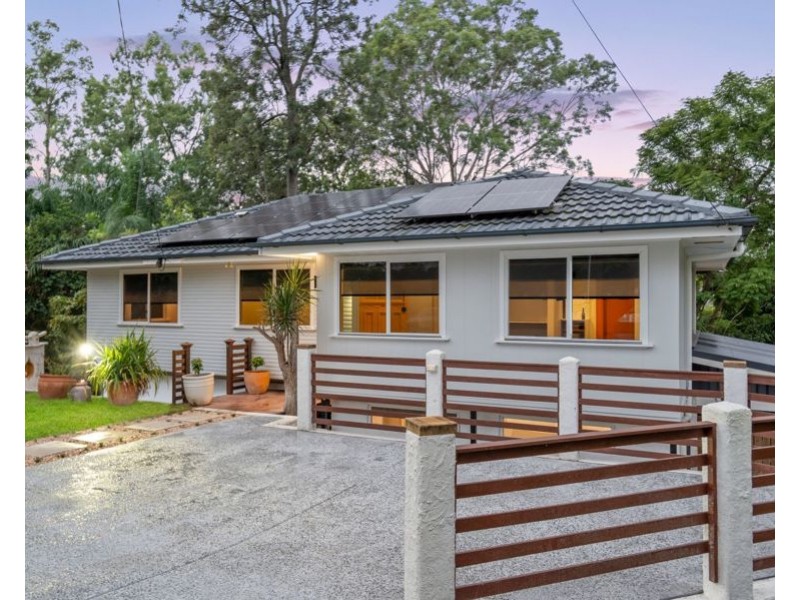 14 Ramita St, Holland Park West QLD 4121
