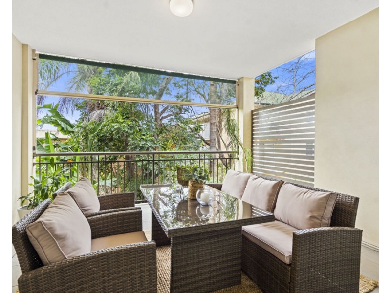 1/298 Cavendish Road, Coorparoo QLD 4151
