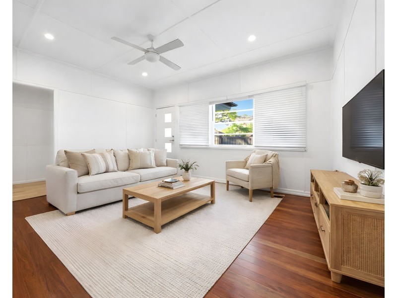 32 Steele Street, Holland Park QLD 4121