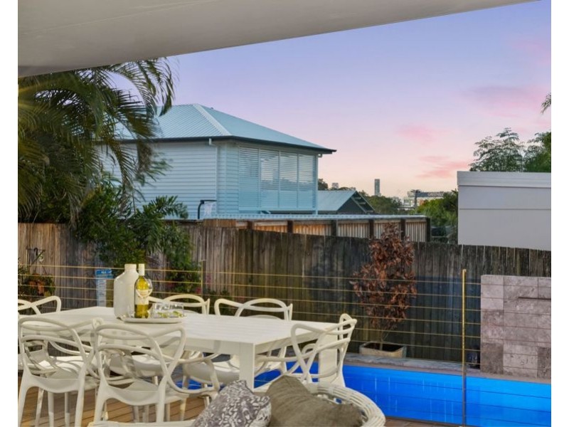 19 Toohey Road, Tarragindi QLD 4121