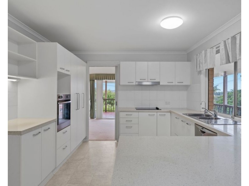 28 Newcombe Street, Sunnybank Hills QLD 4109