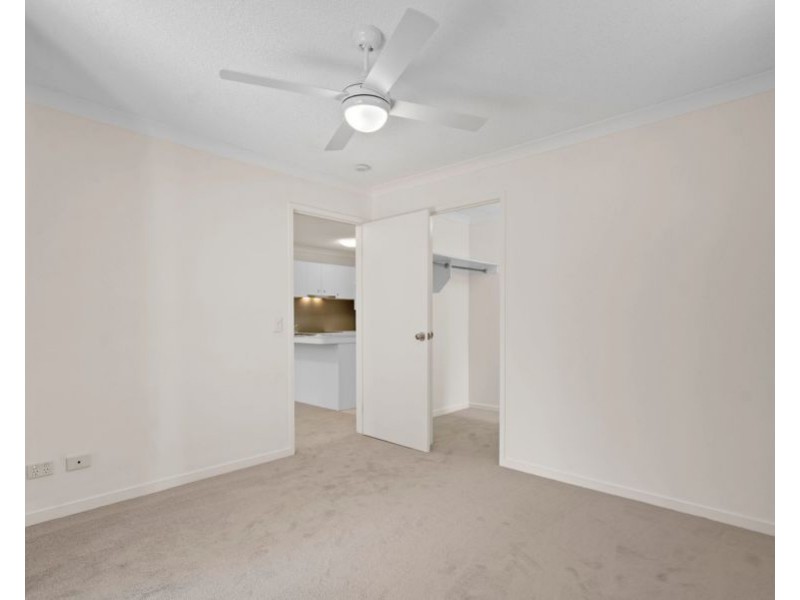 18/38 Palmer Street, Greenslopes QLD 4120