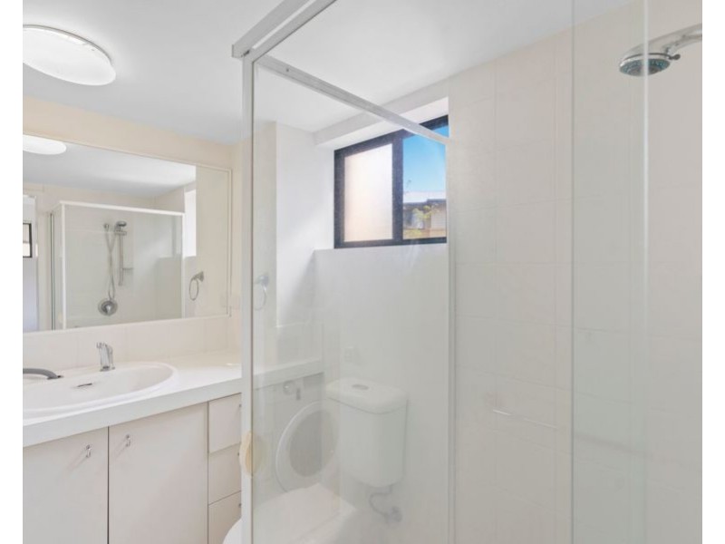 18/38 Palmer Street, Greenslopes QLD 4120