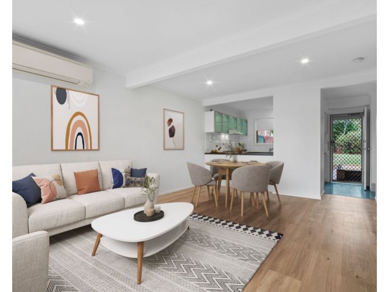 2/116 Meadowlands Road, Carina QLD 4152