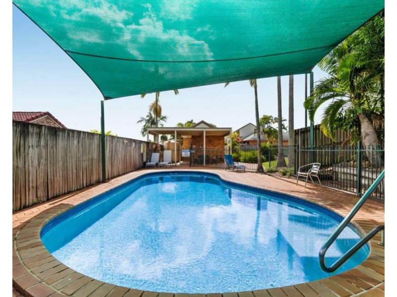 2/116 Meadowlands Road, Carina QLD 4152