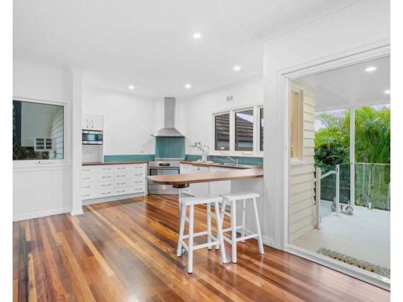 17 Mackay Street, Coorparoo QLD 4151