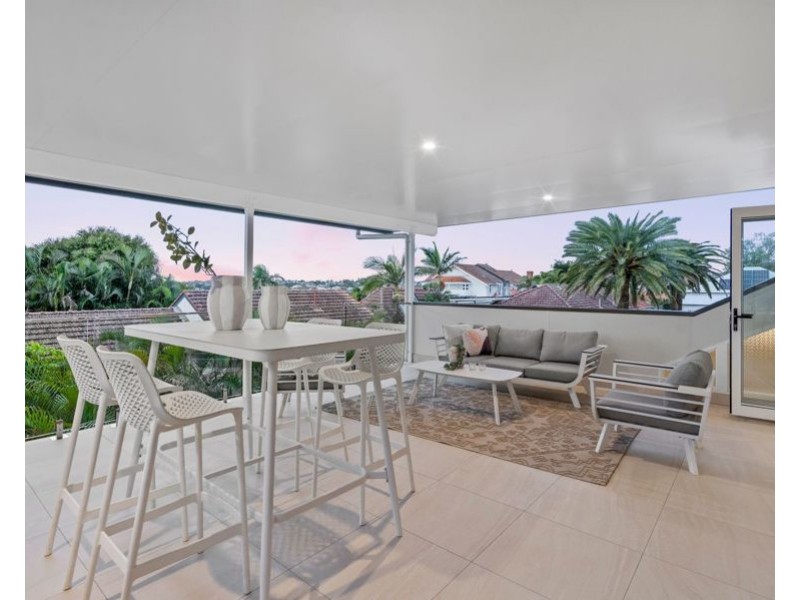 17 Mackay Street, Coorparoo QLD 4151