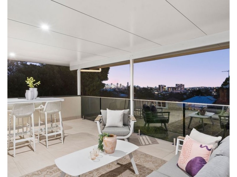 17 Mackay Street, Coorparoo QLD 4151