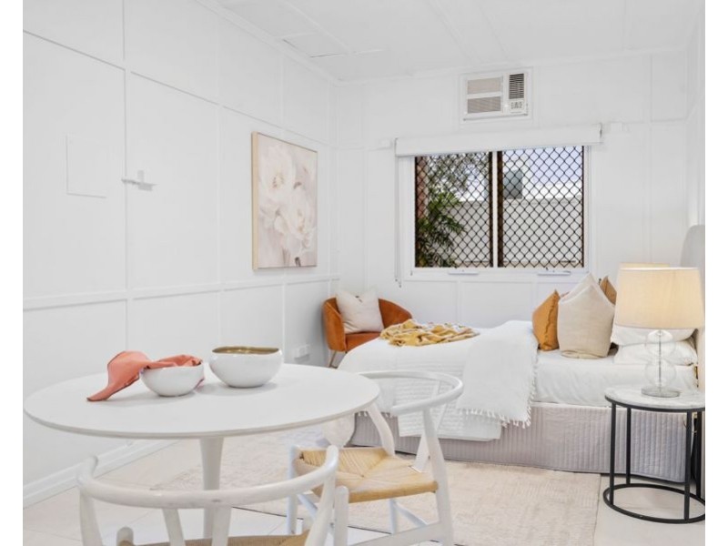 17 Mackay Street, Coorparoo QLD 4151