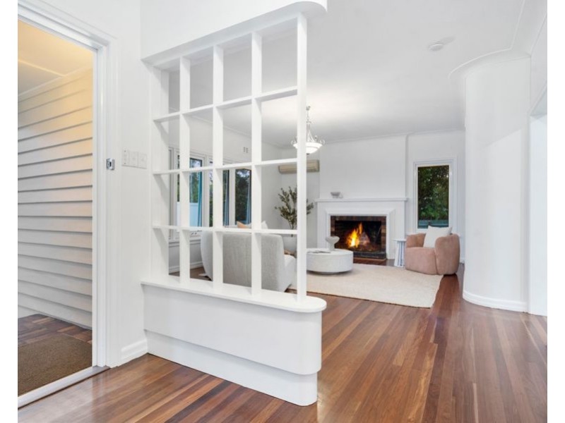 17 Mackay Street, Coorparoo QLD 4151