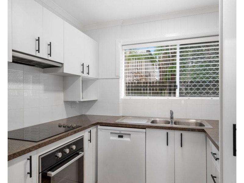 4/5 Garnet St, Clayfield QLD 4011
