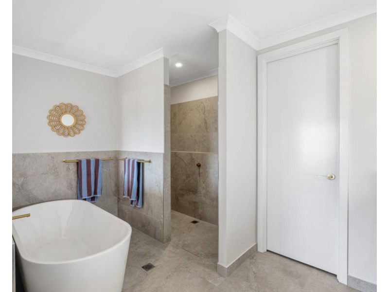 43 Barmore st, Tarragindi QLD 4121