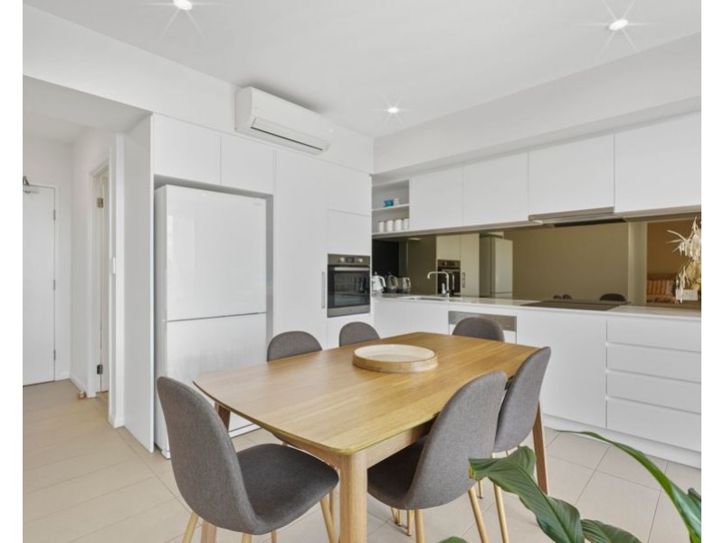 11103 / 300 Old Cleveland Rd, Coorparoo QLD 4151