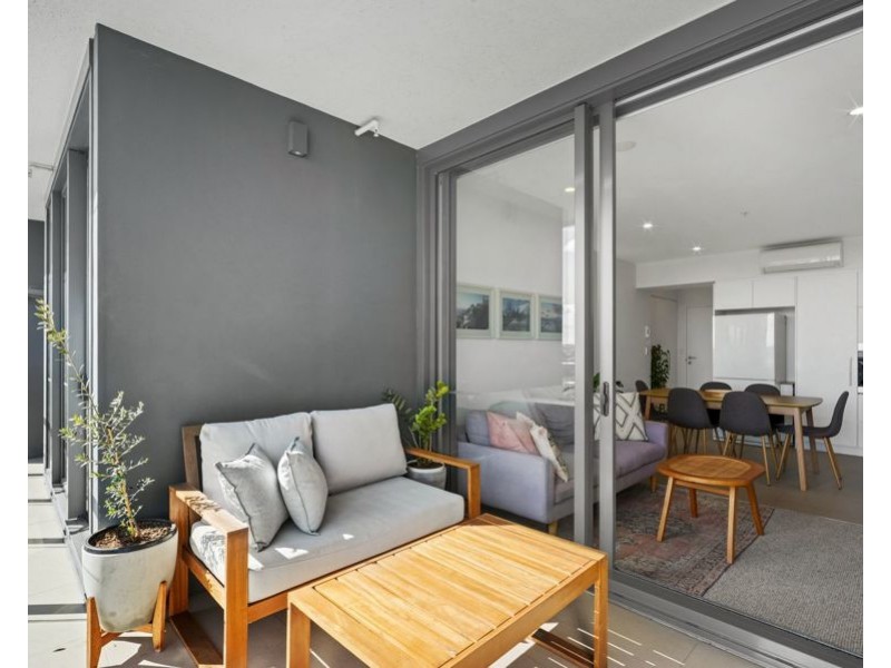 11103 / 300 Old Cleveland Rd, Coorparoo QLD 4151