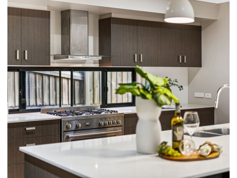 17 Westbury Place, Carindale QLD 4152