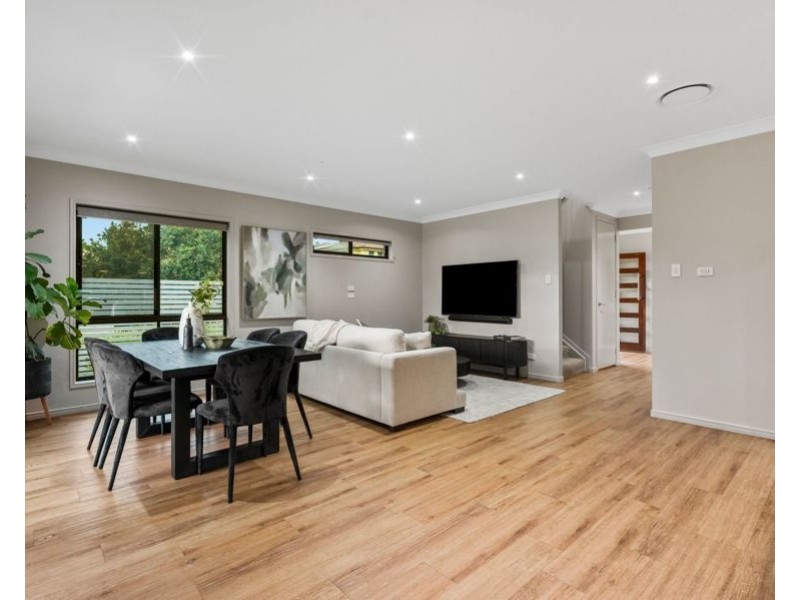 17 Westbury Place, Carindale QLD 4152