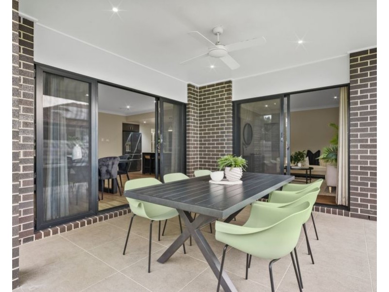 17 Westbury Place, Carindale QLD 4152