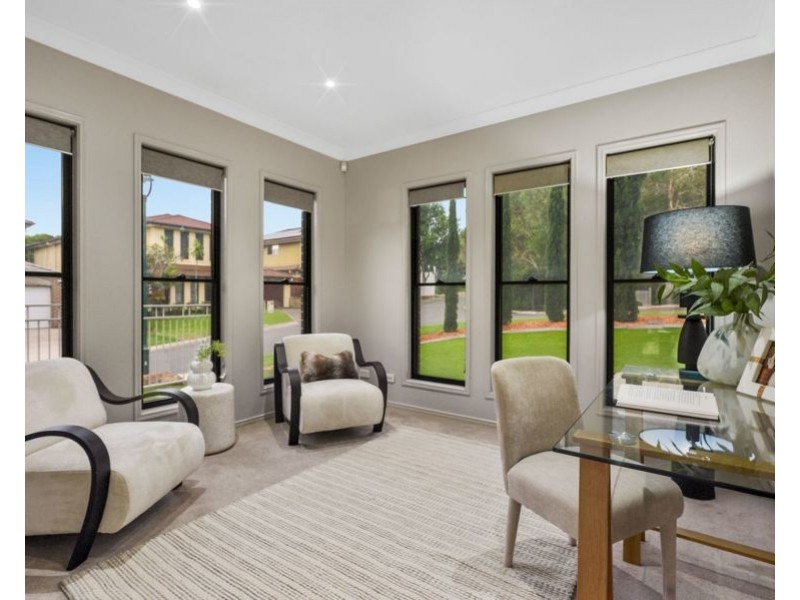 17 Westbury Place, Carindale QLD 4152
