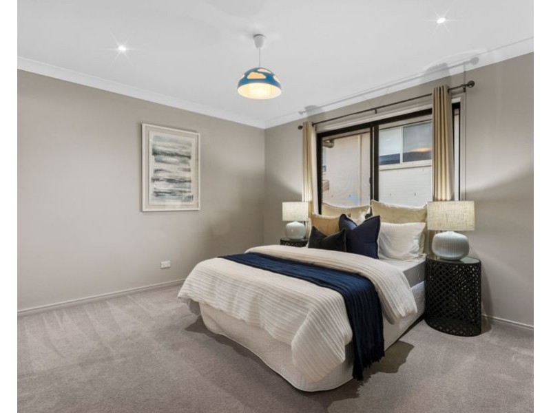 17 Westbury Place, Carindale QLD 4152