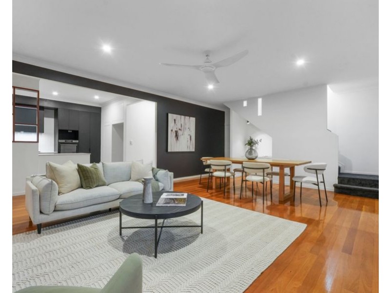 32 Jones Road, Carina Heights QLD 4152