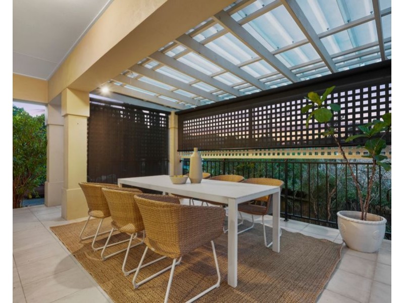 32 Jones Road, Carina Heights QLD 4152