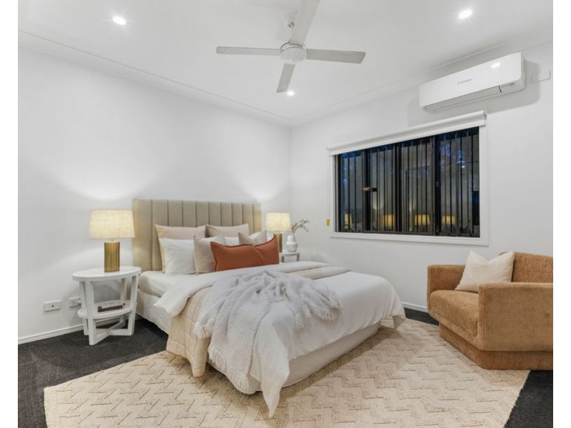 32 Jones Road, Carina Heights QLD 4152