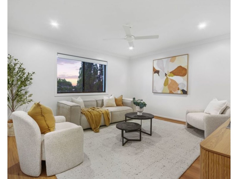 32 Jones Road, Carina Heights QLD 4152