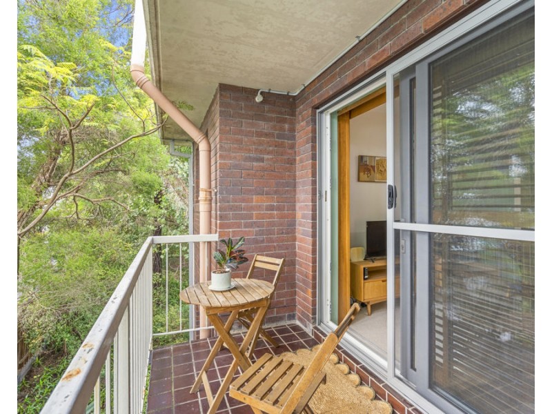 8/10 Stirrat Street, Coorparoo QLD 4151