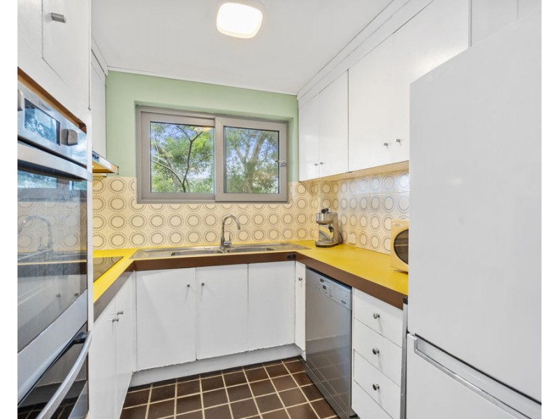 8/10 Stirrat Street, Coorparoo QLD 4151