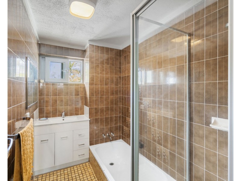 8/10 Stirrat Street, Coorparoo QLD 4151
