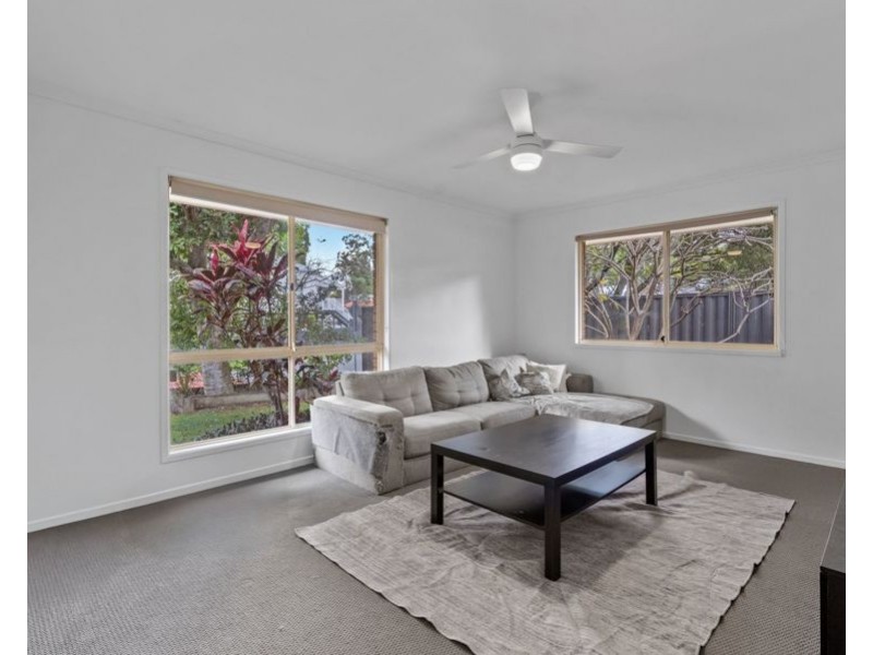 262 Oates Ave, Holland Park QLD 4121