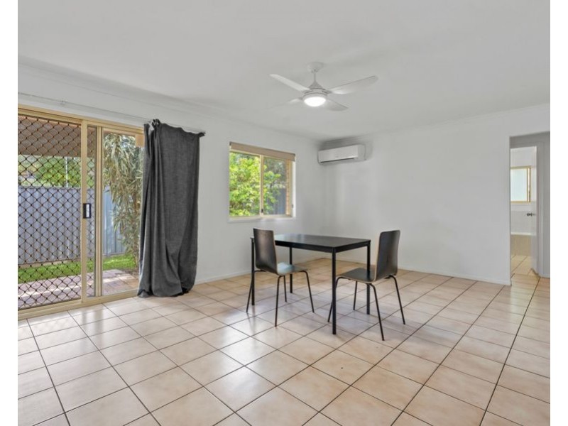 262 Oates Ave, Holland Park QLD 4121