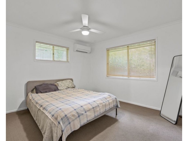 262 Oates Ave, Holland Park QLD 4121