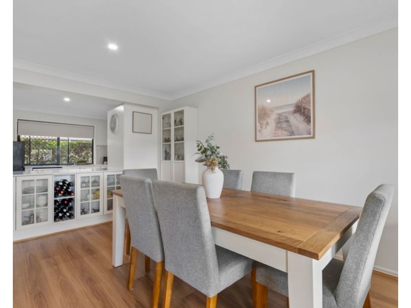 4/108 Meadowlands Road, Carina QLD 4152
