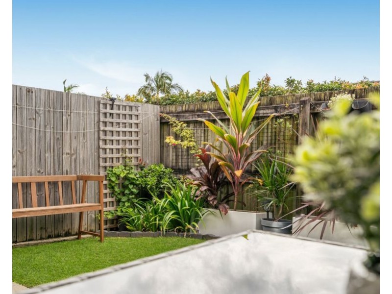 4/108 Meadowlands Road, Carina QLD 4152