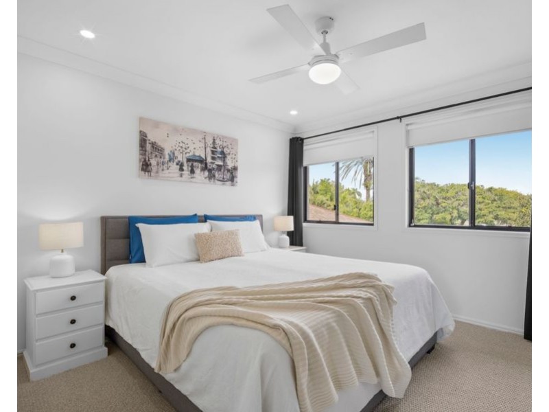 4/108 Meadowlands Road, Carina QLD 4152
