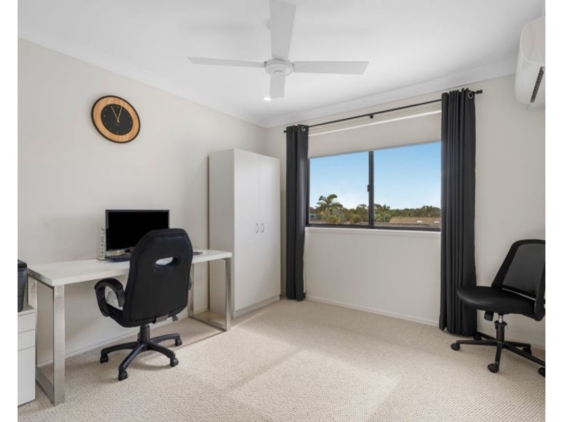 4/108 Meadowlands Road, Carina QLD 4152