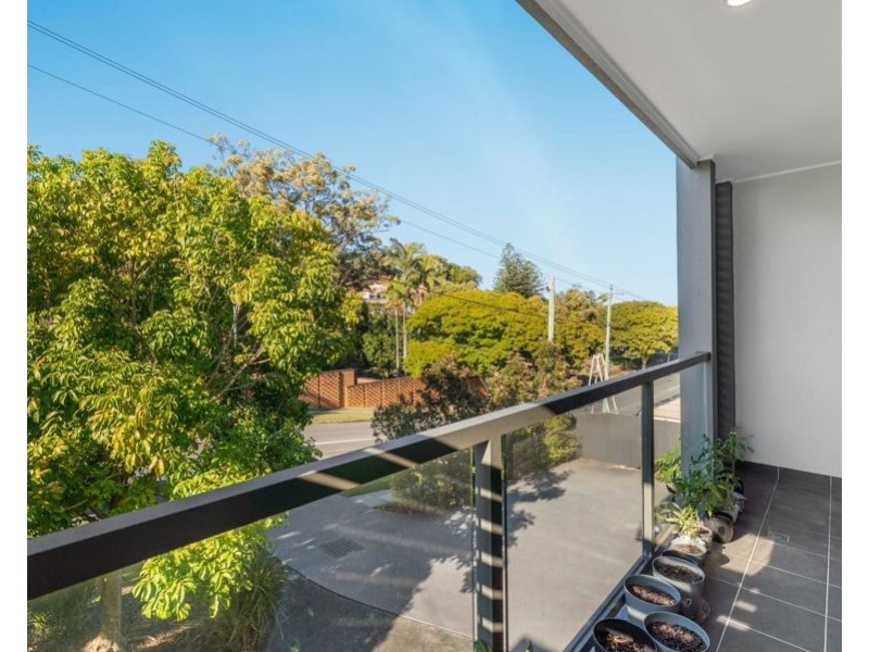 354 Nursery Rd, Holland Park QLD 4121