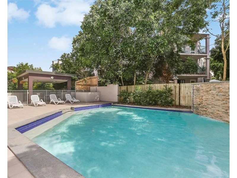 15/215 Wellington Rd, East Brisbane QLD 4169